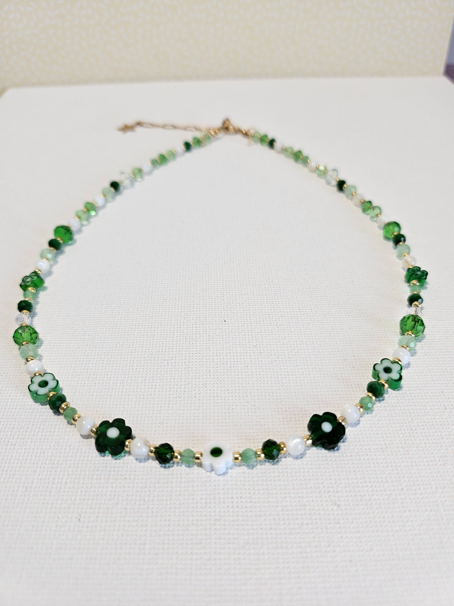 Green Flowers Necklace